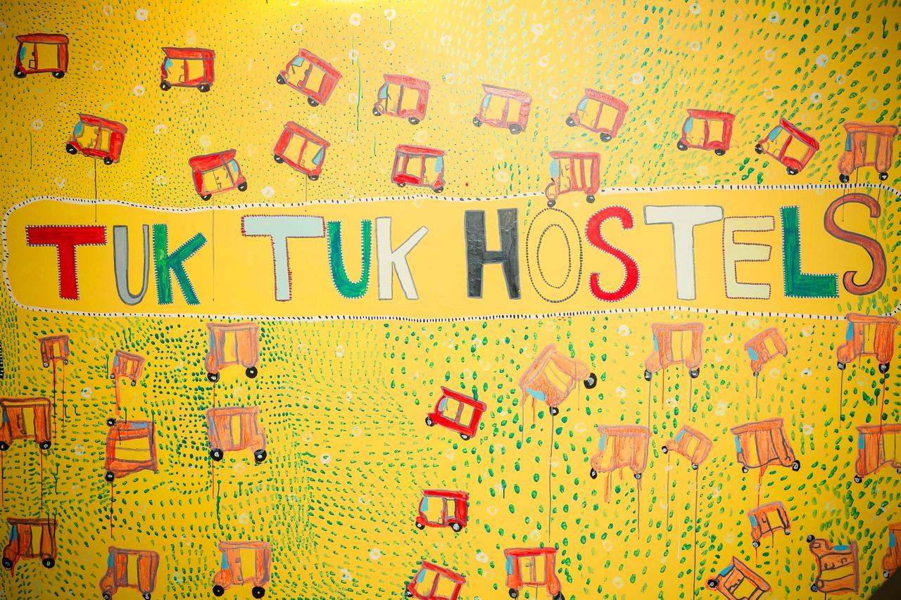 קולומבו Tuk Tuk Hostels מראה חיצוני תמונה